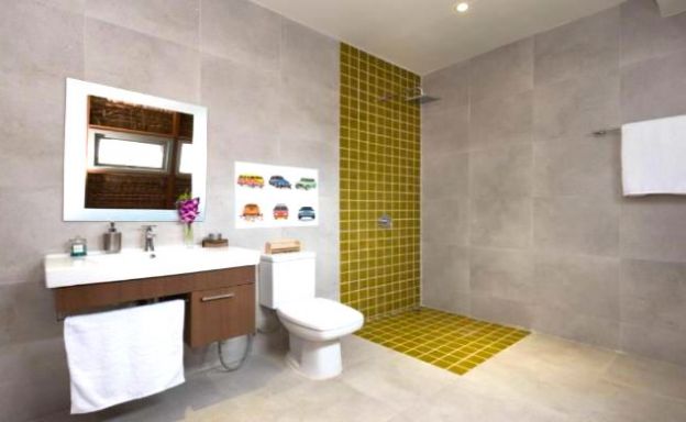 Beachfront Tropical Pool Villa Resort in Surat Thani
