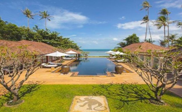 Magnificent 6 Bedroom Beachfront Villa in Laem Sor
