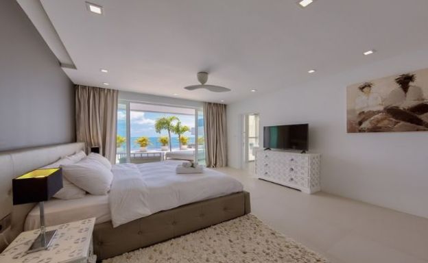 Sleek Designer 4 Bed Sea View Villa in Big Buddha