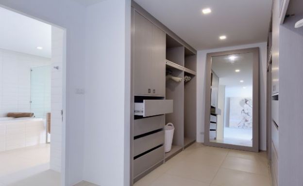 Sleek Designer 4 Bed Sea View Villa in Big Buddha