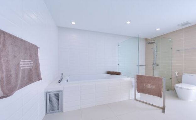 Sleek Designer 4 Bed Sea View Villa in Big Buddha