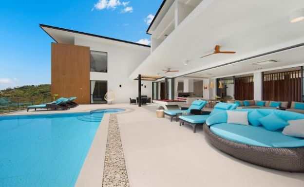 Outstanding 4-Bed Detached Pool Villa in Chaweng