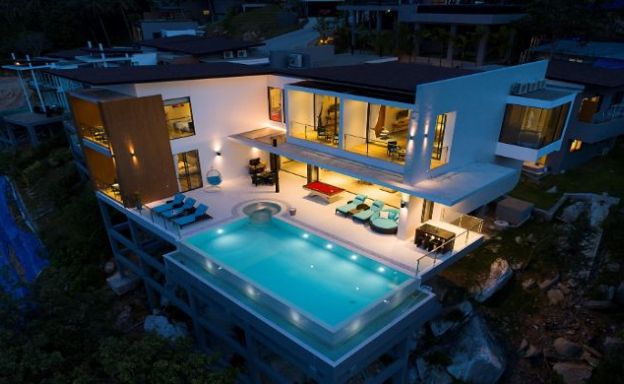 Outstanding 4-Bed Detached Pool Villa in Chaweng