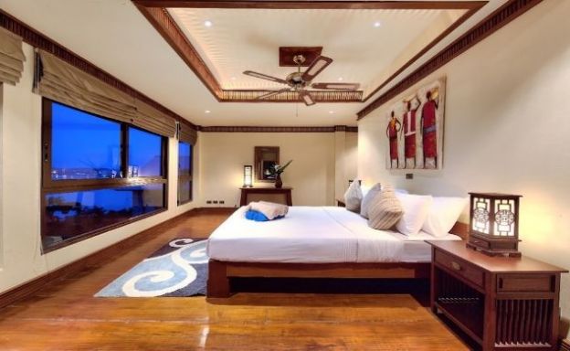 Luxury 5 Bedroom Beachside Pool Villa in Bangrak