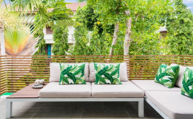 Contemporary 5 Bedroom Beachfront Villa in Bang Por