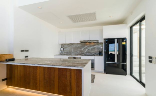 Contemporary 5 Bedroom Beachfront Villa in Bang Por
