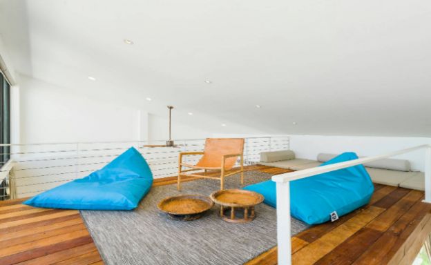 Contemporary 5 Bedroom Beachfront Villa in Bang Por