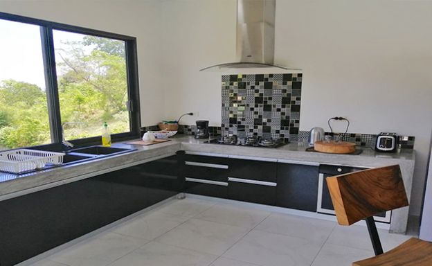 Modern 3 Bedroom Pool Villa for Sale in Maenam