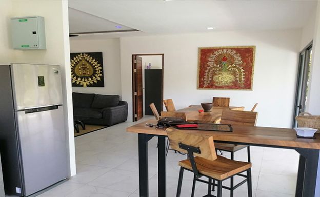 Modern 3 Bedroom Pool Villa for Sale in Maenam