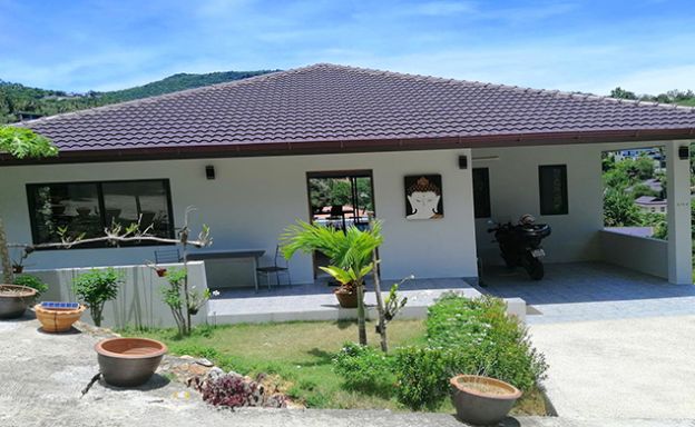 Modern 3 Bedroom Pool Villa for Sale in Maenam