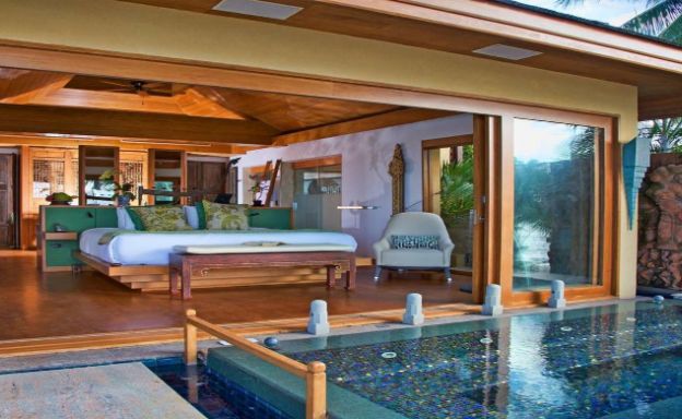 Unique 9 Bed Beachfront Villa Resort in Bangrak