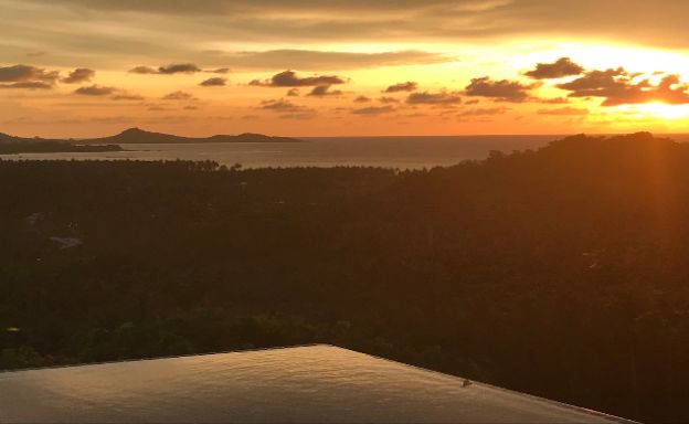 Sunset Sea view 2 Bedroom Luxury Villa in Laem Set