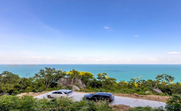 Beautiful 4 Bedroom Sea View Villa in Chaweng Noi