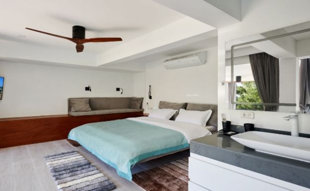 Unique 5 Bedroom Luxury Sea View Villa in Plai Laem