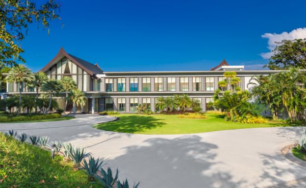 Majestic 6 Bed Luxury Beachfront Villa in Cape Yamu