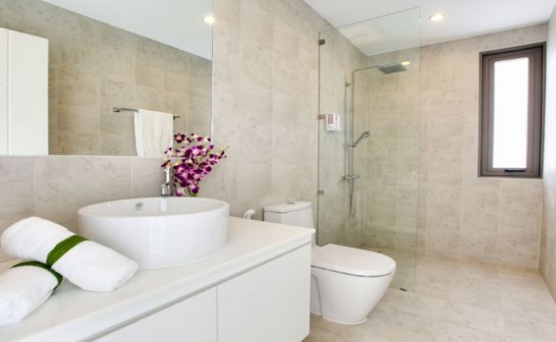 Sanctuary 4 Bedroom Luxury Sea View Villa in Plai Laem