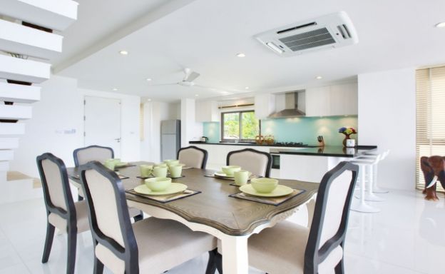 Sanctuary 4 Bedroom Luxury Sea View Villa in Plai Laem