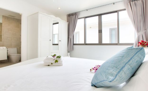 Sanctuary 4 Bedroom Luxury Sea View Villa in Plai Laem