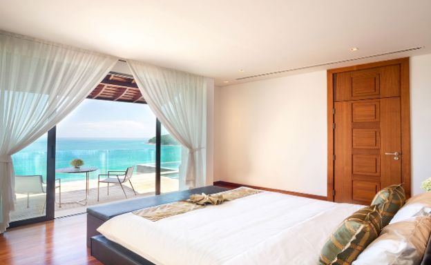 Luxury 5 Bed Sea View Beachside Villa in Phuket