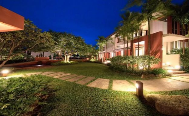Elegant 4 Bedroom Luxury Sea View Villa in Plai Laem