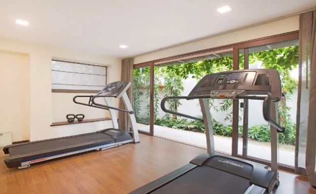 Elegant 4 Bedroom Luxury Sea View Villa in Plai Laem