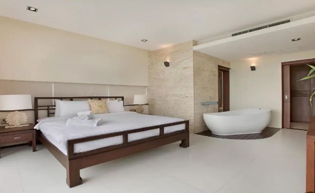 Elegant 4 Bedroom Luxury Sea View Villa in Plai Laem