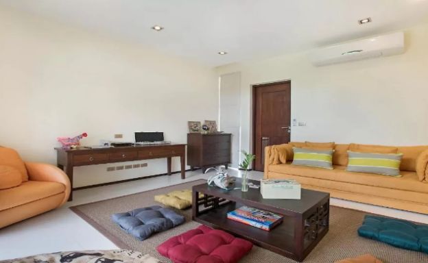 Elegant 4 Bedroom Luxury Sea View Villa in Plai Laem