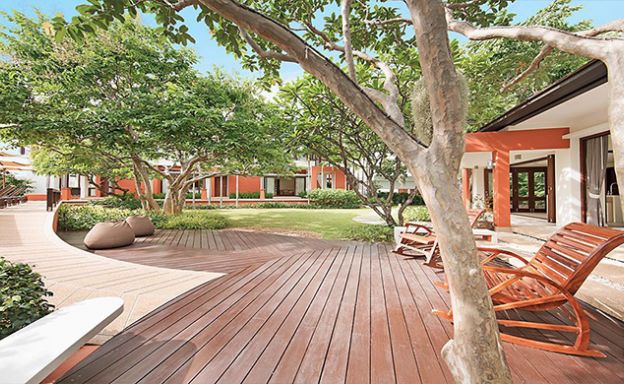 Elegant 4 Bedroom Luxury Sea View Villa in Plai Laem