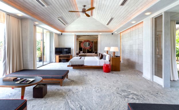Super Luxury 5 Bed Beachfront Pool Villa in Phuket