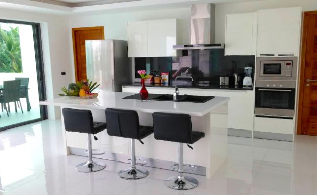 Modern 3 Bedroom Sea View Pool Villa on Chaweng