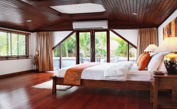 Charming 3 Bed Tropical Beachfront Villa in Laem Yai