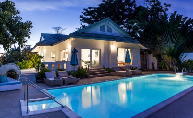 Beautiful 3 Bed Beachfront Villa on Hua Thanon Bay