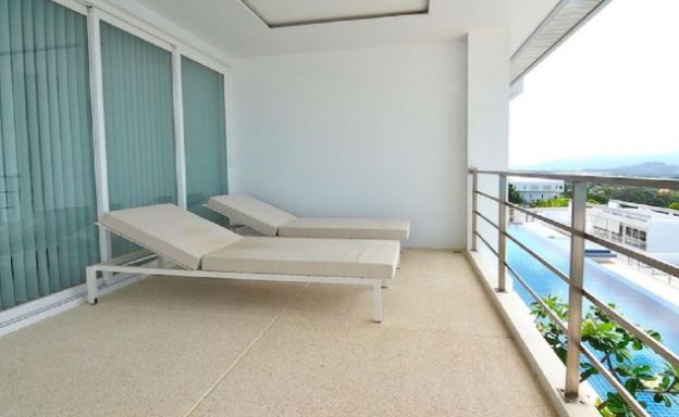 Modern 2 Bed Pool Sea-view Apartment in Big Buddha