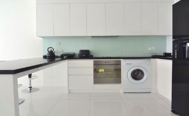 Modern 2 Bed Pool Sea-view Apartment in Big Buddha