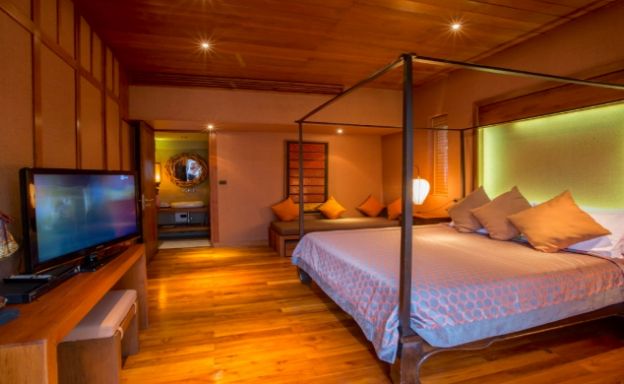 koh-samui-beachfront-villa-for-sale-bangrak