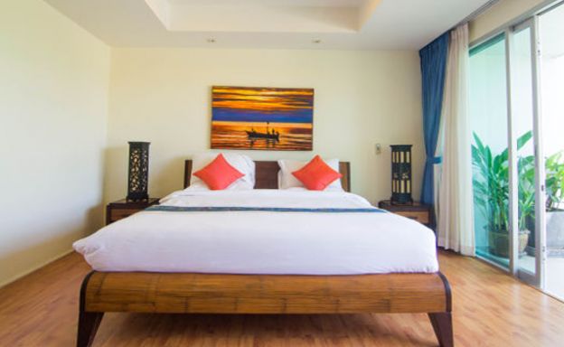 Modern 2 Bedroom Freehold Duplex in Plai Laem