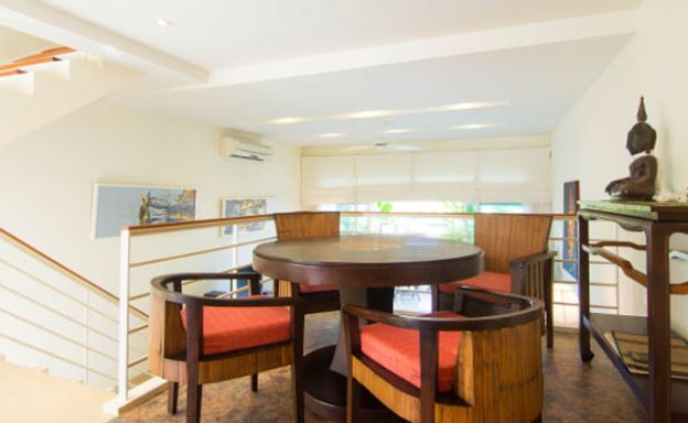 Modern 2 Bedroom Freehold Duplex in Plai Laem