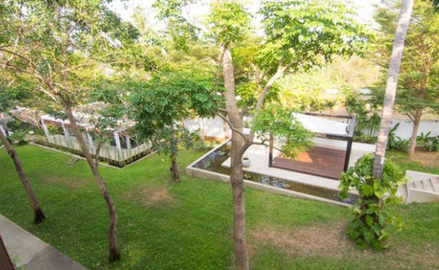 Modern 2 Bedroom Freehold Duplex in Plai Laem