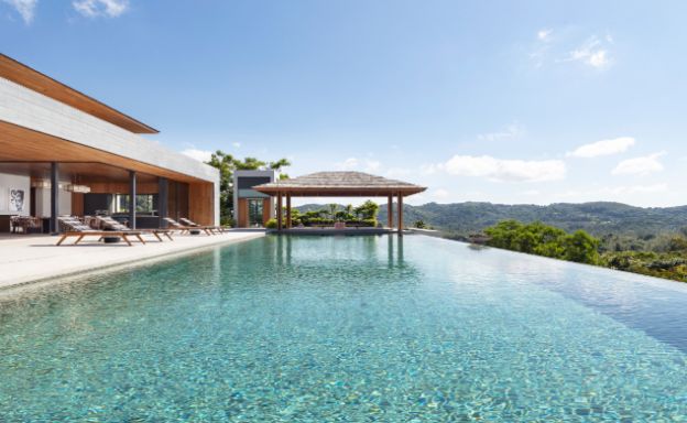 Oceanfront-villa-for-sale-phuket