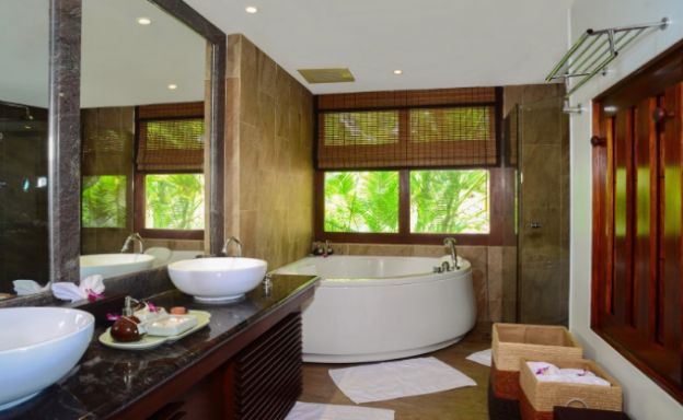 beachfront-villa-for-sale-koh-samui-maenam