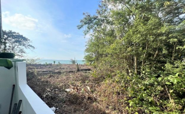 koh-samui-beachside-villa-in-lipa-noi-affordable