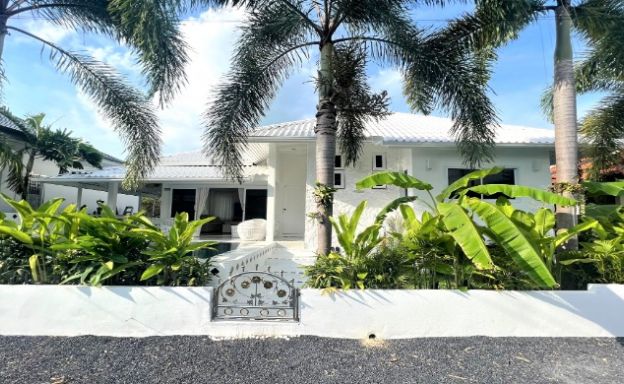 koh-samui-beachside-villa-in-lipa-noi-affordable