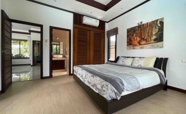 Tropical 6 Villas For Sale in prime Location in Bangrak