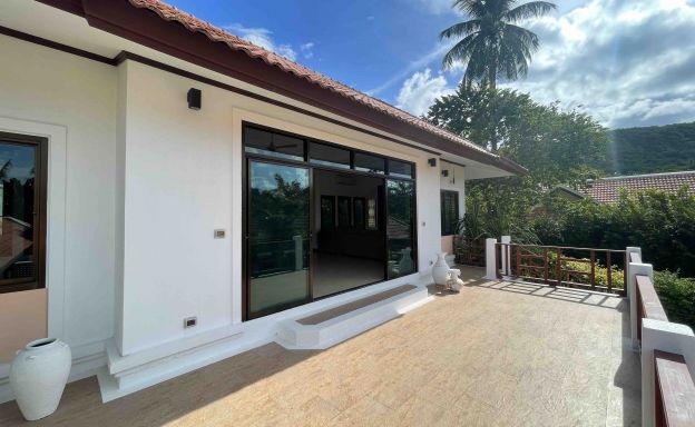 Tropical 6 Villas For Sale in prime Location in Bangrak