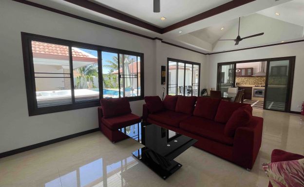 Tropical 6 Villas For Sale in prime Location in Bangrak
