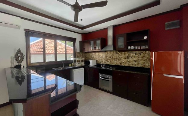 Tropical 6 Villas For Sale in prime Location in Bangrak