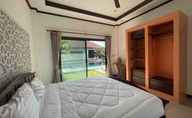Tropical 6 Villas For Sale in prime Location in Bangrak