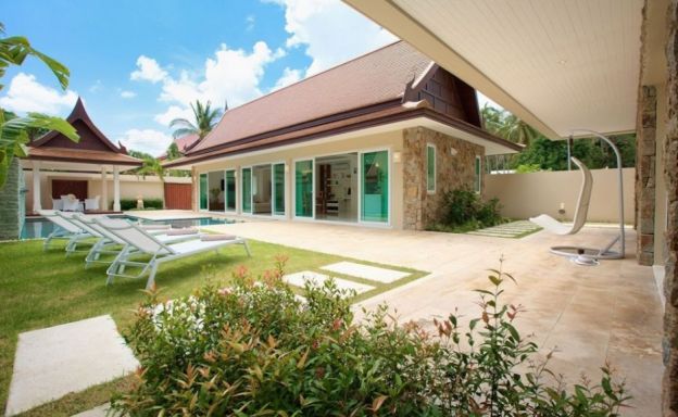Beautiful 4 Bedroom Tropical Pool Villa in Bangrak
