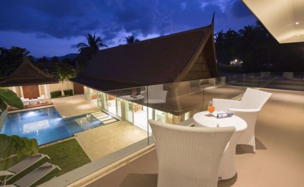 Beautiful 4 Bedroom Tropical Pool Villa in Bangrak