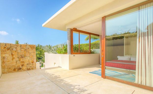 Stunning 3 Bedroom Ocean Front Villa in Choeng Mon